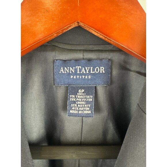 Ann Taylor Womens Black Blazer Jacket Size 6P Polyester/Rayon Blend - Picture 3 of 4